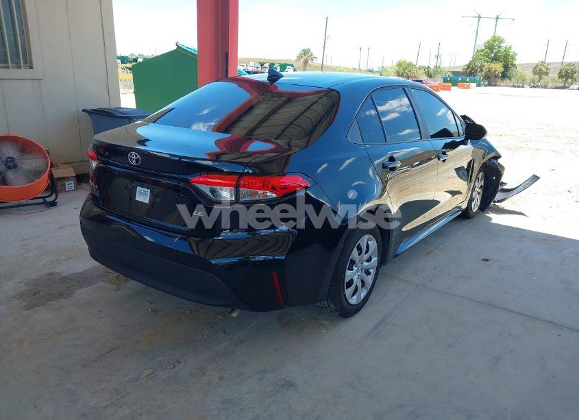 Photo 4 of 2024 Toyota Corolla LE (VIN 5YFB4MDE5RP214527)