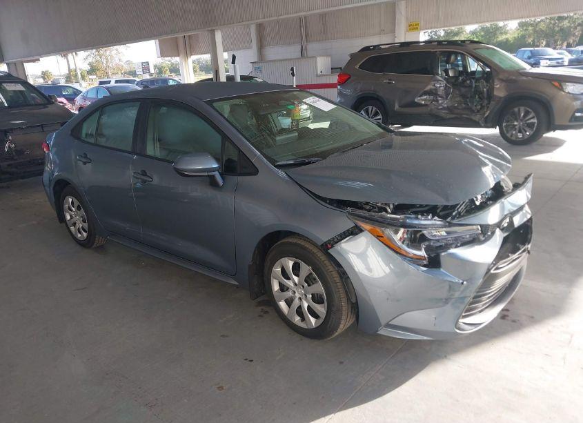 2024 Toyota Corolla LE (VIN 5YFB4MDE5RP214804) main photo