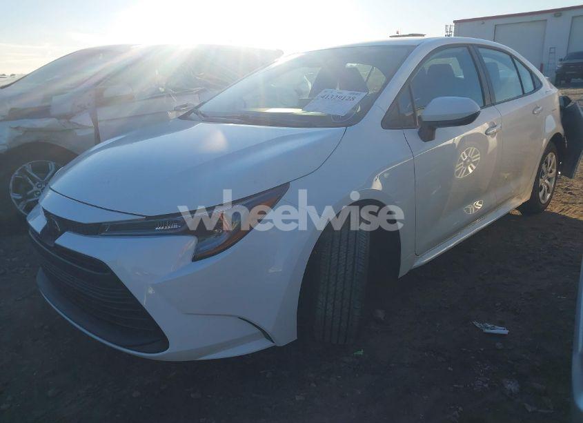 Photo 2 of 2024 Toyota Corolla LE (VIN 5YFB4MDE5RP223289)