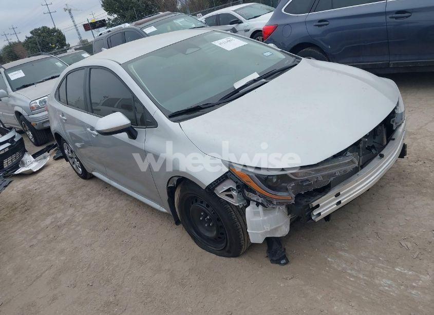 2025 Toyota Corolla LE (VIN 5YFB4MDE5SP240700) main photo