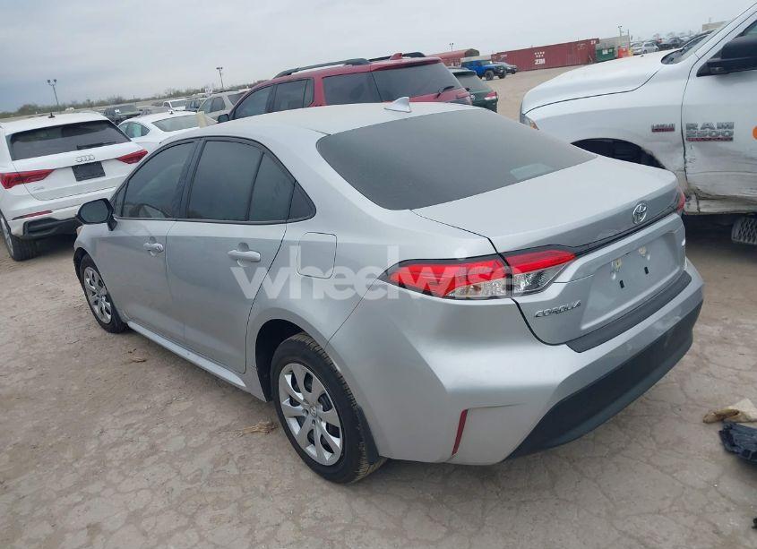 Photo 3 of 2025 Toyota Corolla LE (VIN 5YFB4MDE5SP240700)