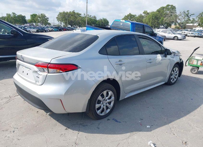 Photo 4 of 2025 Toyota Corolla LE (VIN 5YFB4MDE5SP280971)