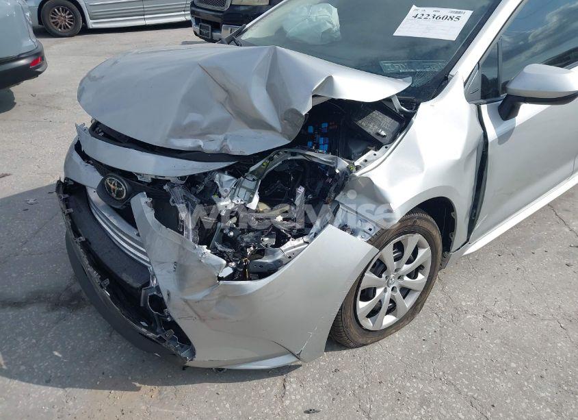 Photo 6 of 2025 Toyota Corolla LE (VIN 5YFB4MDE5SP280971)