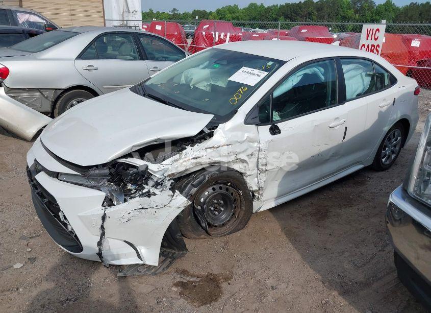 Photo 2 of 2023 Toyota Corolla LE (VIN 5YFB4MDE6PP000076)