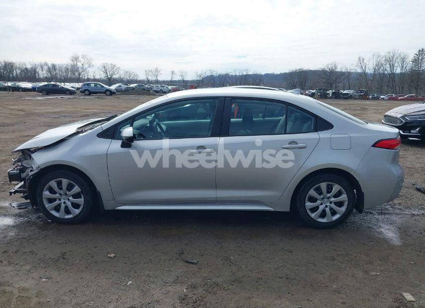 Photo 15 of 2023 Toyota Corolla LE (VIN 5YFB4MDE6PP006315)