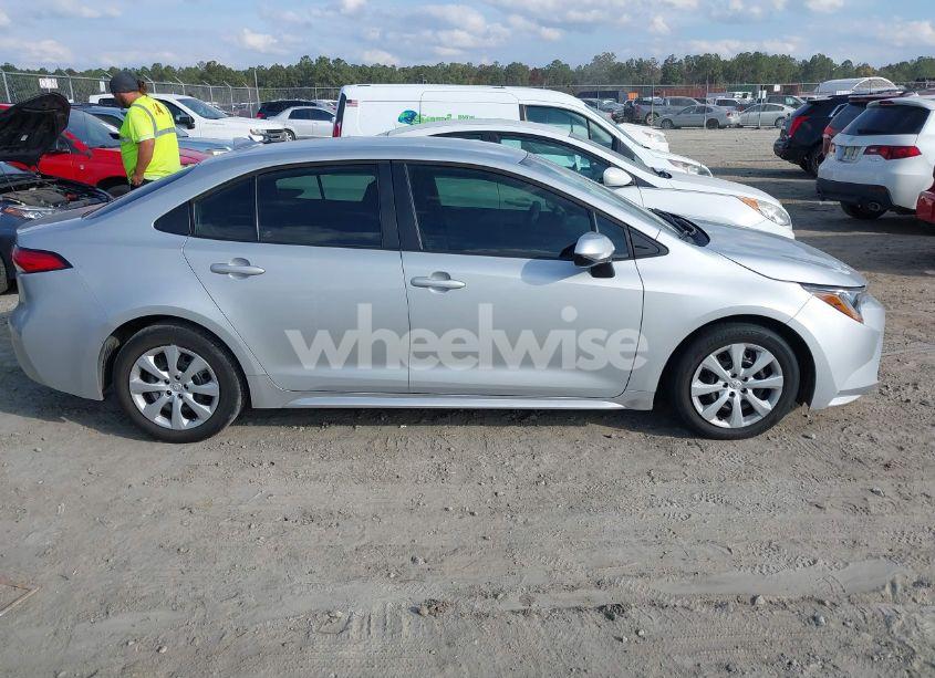 Photo 13 of 2023 Toyota Corolla LE (VIN 5YFB4MDE6PP021722)