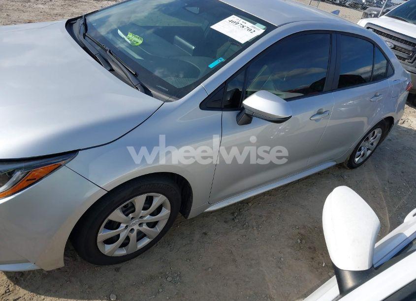 Photo 2 of 2023 Toyota Corolla LE (VIN 5YFB4MDE6PP021722)