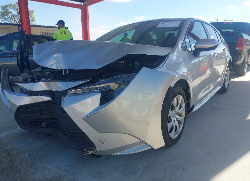 Photo 2 of 2023 Toyota Corolla LE (VIN 5YFB4MDE6PP047768)