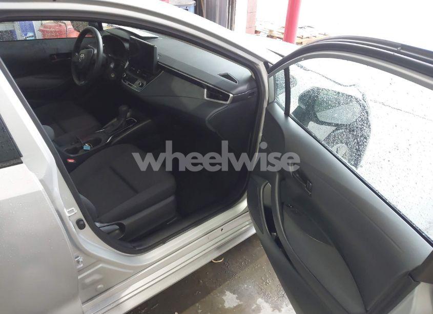 Photo 5 of 2023 Toyota Corolla LE (VIN 5YFB4MDE6PP067714)