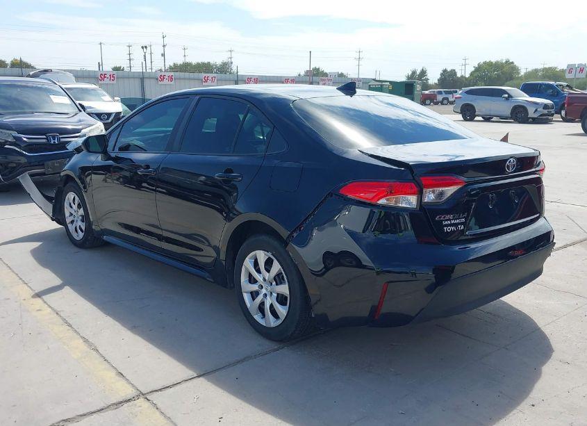 Photo 3 of 2024 Toyota Corolla LE (VIN 5YFB4MDE6RP082717)