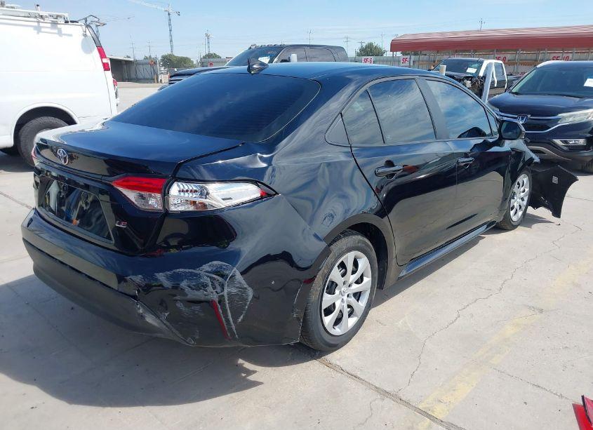 Photo 4 of 2024 Toyota Corolla LE (VIN 5YFB4MDE6RP082717)