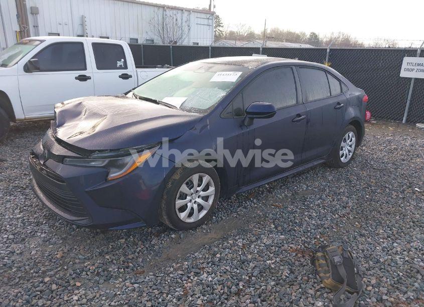 Photo 2 of 2024 Toyota Corolla LE (VIN 5YFB4MDE6RP083236)