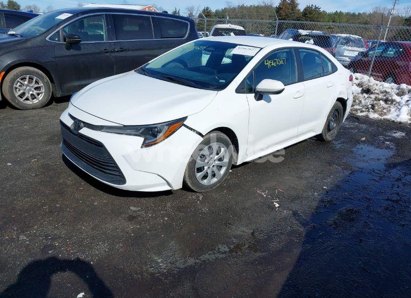 Photo 2 of 2024 Toyota Corolla LE (VIN 5YFB4MDE6RP098951)