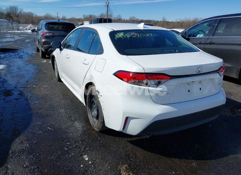 Photo 3 of 2024 Toyota Corolla LE (VIN 5YFB4MDE6RP098951)