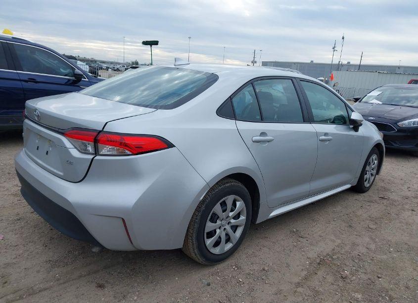Photo 4 of 2024 Toyota Corolla LE (VIN 5YFB4MDE6RP112685)