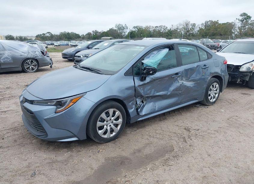 Photo 2 of 2024 Toyota Corolla LE (VIN 5YFB4MDE6RP117000)