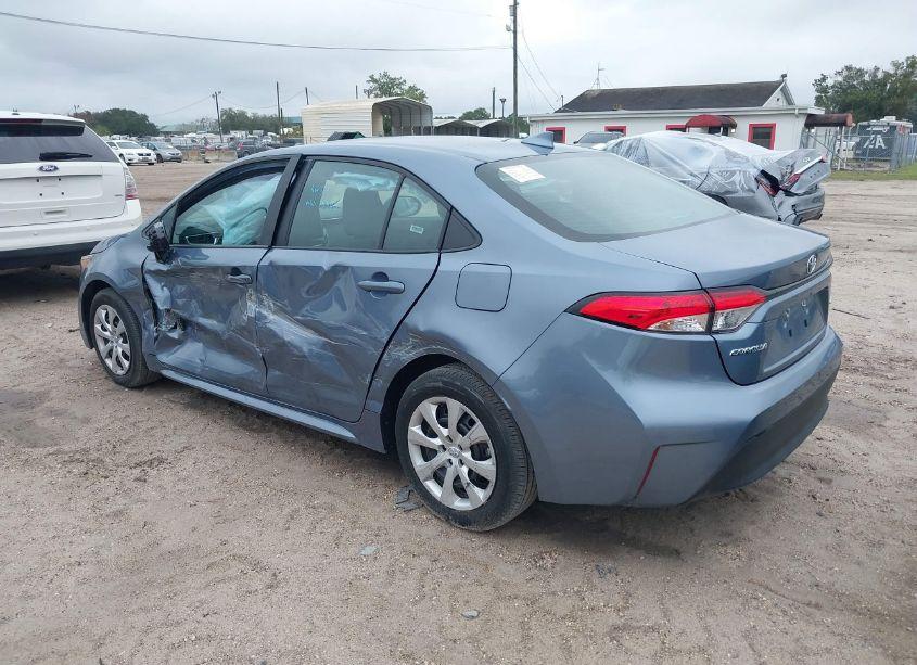 Photo 3 of 2024 Toyota Corolla LE (VIN 5YFB4MDE6RP117000)