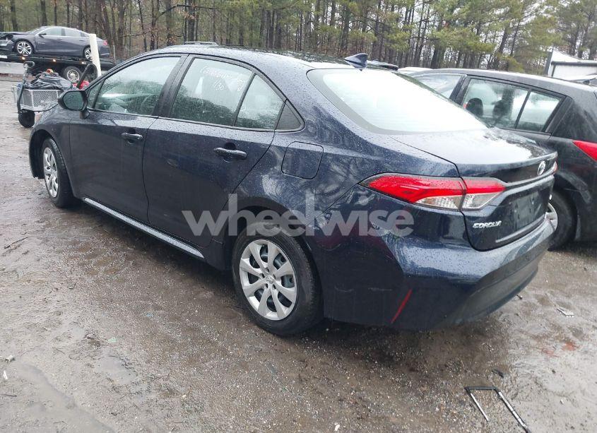 Photo 3 of 2024 Toyota Corolla LE (VIN 5YFB4MDE6RP121838)