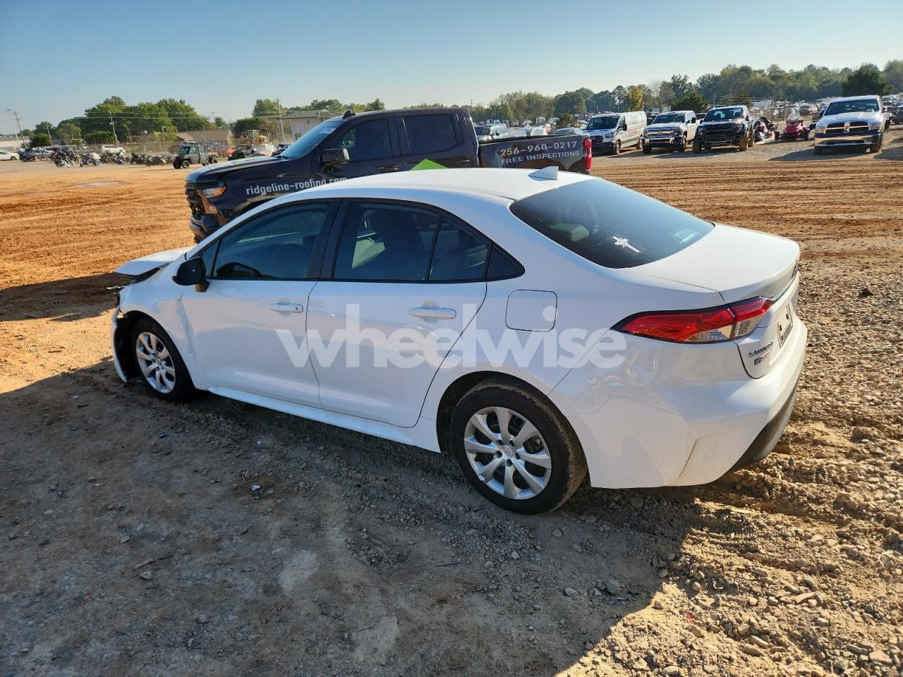 Photo 2 of 2024 TOYOTA COROLLA LE (VIN 5YFB4MDE6RP134640)