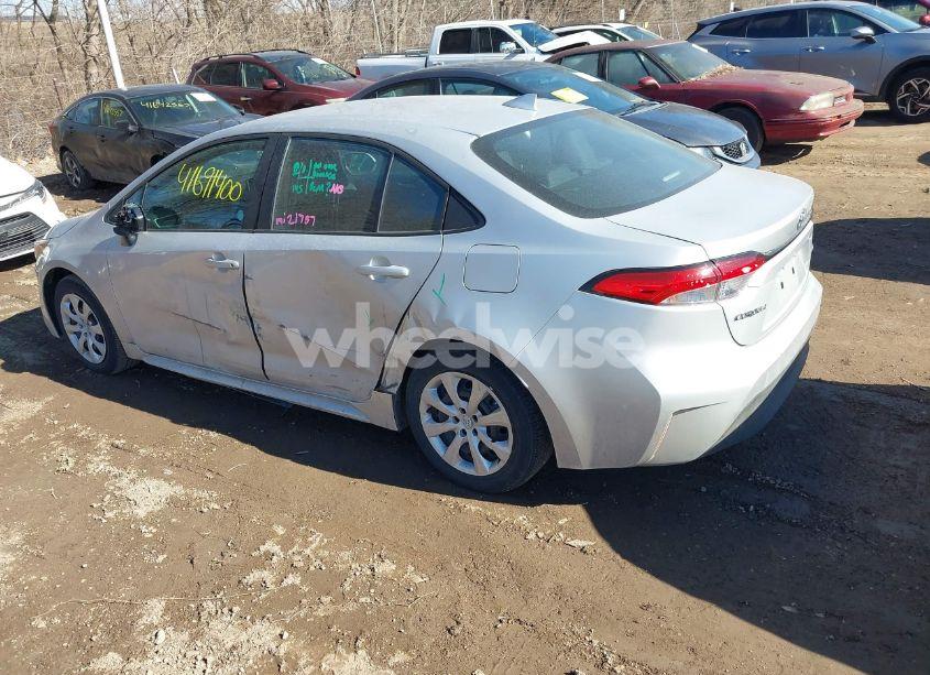 Photo 3 of 2024 Toyota Corolla LE (VIN 5YFB4MDE6RP147226)