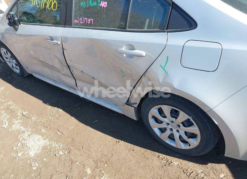 Photo 6 of 2024 Toyota Corolla LE (VIN 5YFB4MDE6RP147226)