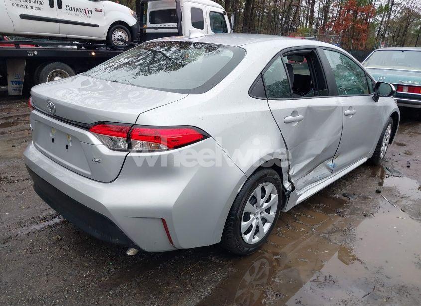 Photo 4 of 2024 Toyota Corolla LE (VIN 5YFB4MDE6RP179397)