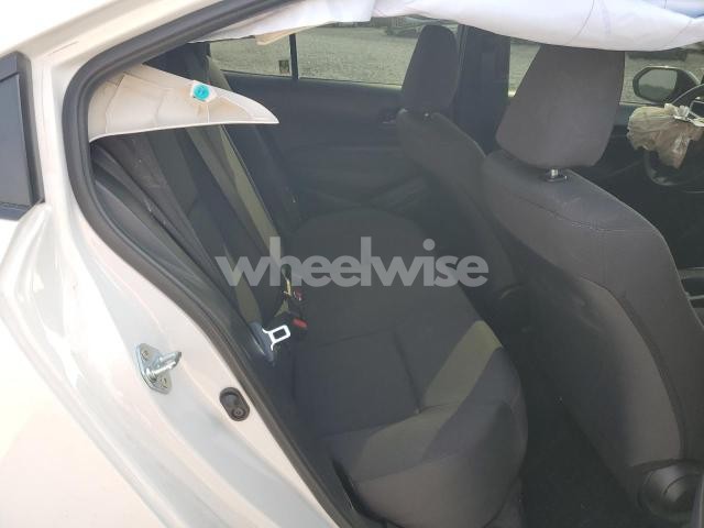 2024 TOYOTA COROLLA LE (VIN 5YFB4MDE6RP218909) main photo