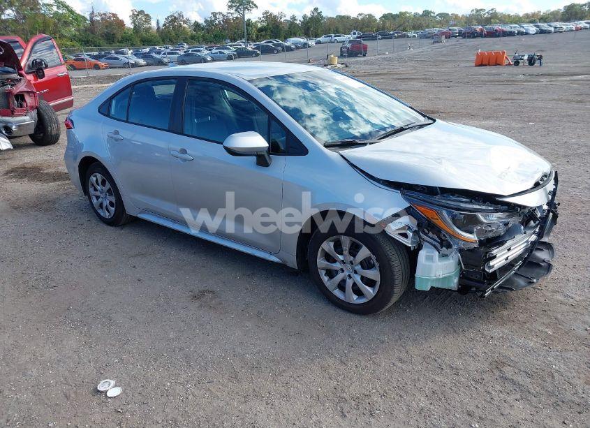 2024 Toyota Corolla LE (VIN 5YFB4MDE6RP227156) main photo