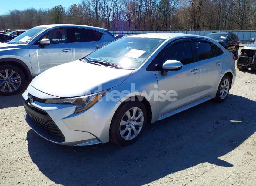 Photo 2 of 2024 Toyota Corolla LE (VIN 5YFB4MDE6RP228565)