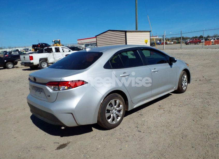 Photo 4 of 2024 Toyota Corolla LE (VIN 5YFB4MDE6RP228565)