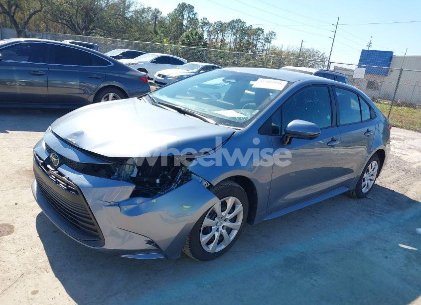 Photo 2 of 2025 Toyota Corolla LE (VIN 5YFB4MDE6SP229558)