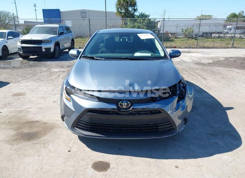 Photo 6 of 2025 Toyota Corolla LE (VIN 5YFB4MDE6SP229558)