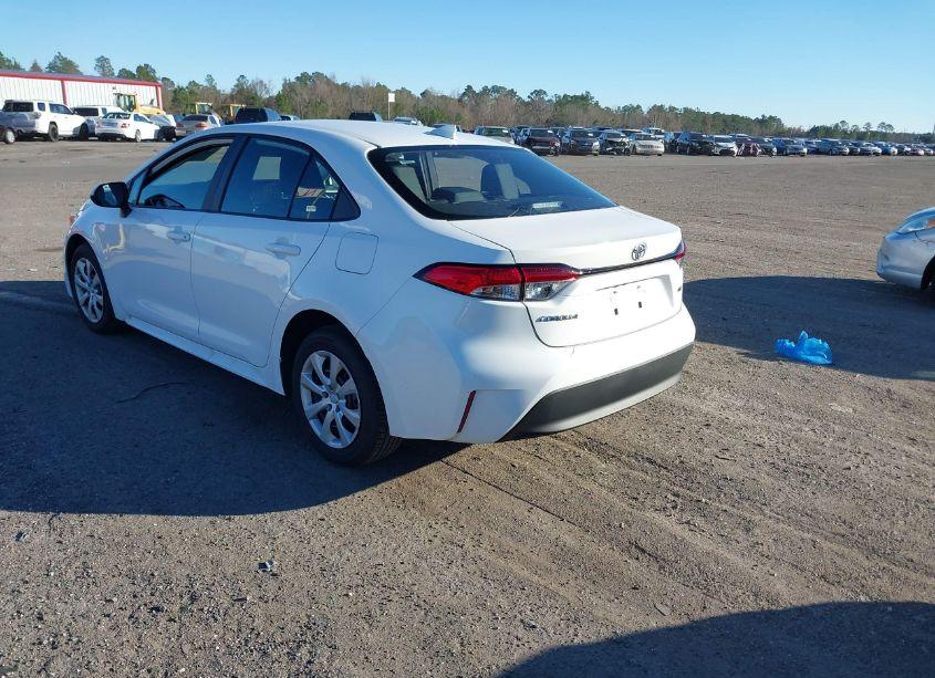 Photo 3 of 2025 Toyota Corolla LE (VIN 5YFB4MDE6SP233528)