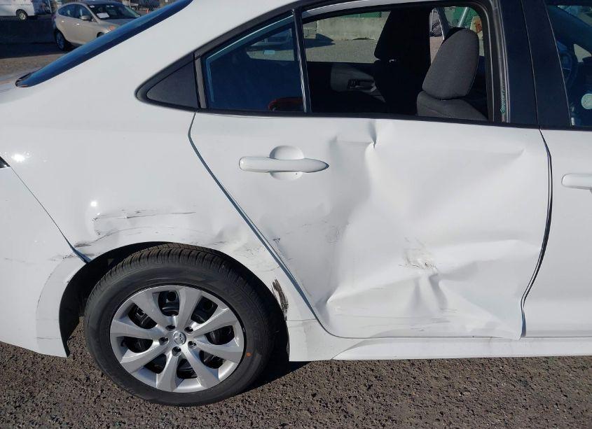 Photo 6 of 2025 Toyota Corolla LE (VIN 5YFB4MDE6SP233528)