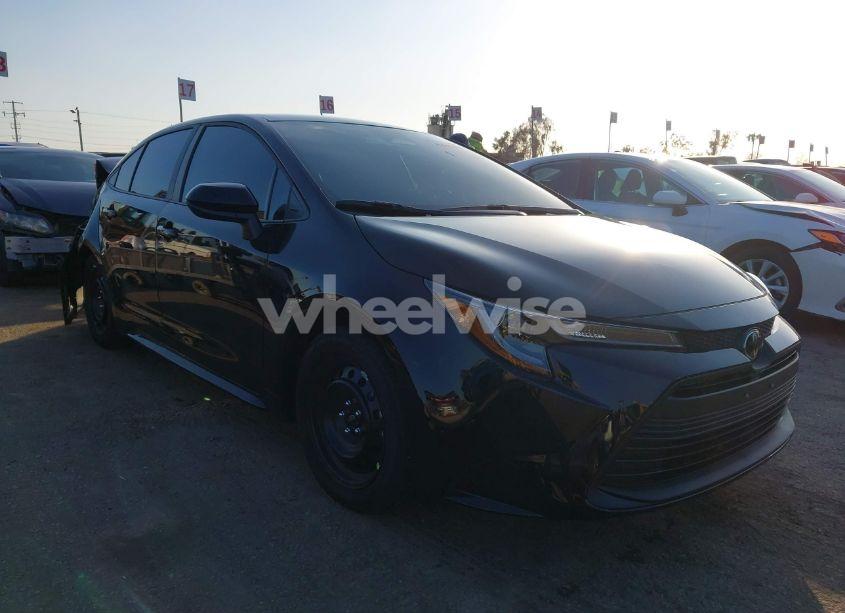 2025 Toyota Corolla LE (VIN 5YFB4MDE6SP235537) main photo