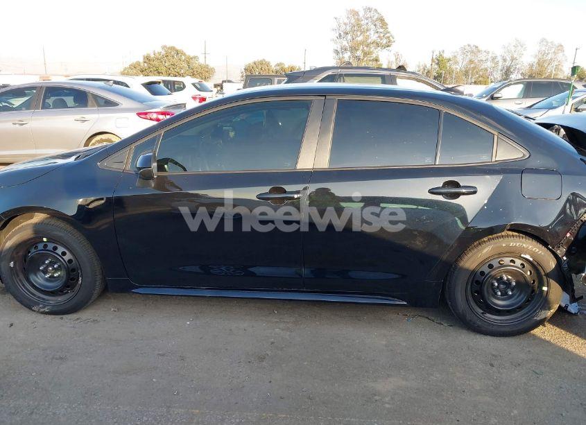 Photo 15 of 2025 Toyota Corolla LE (VIN 5YFB4MDE6SP235537)