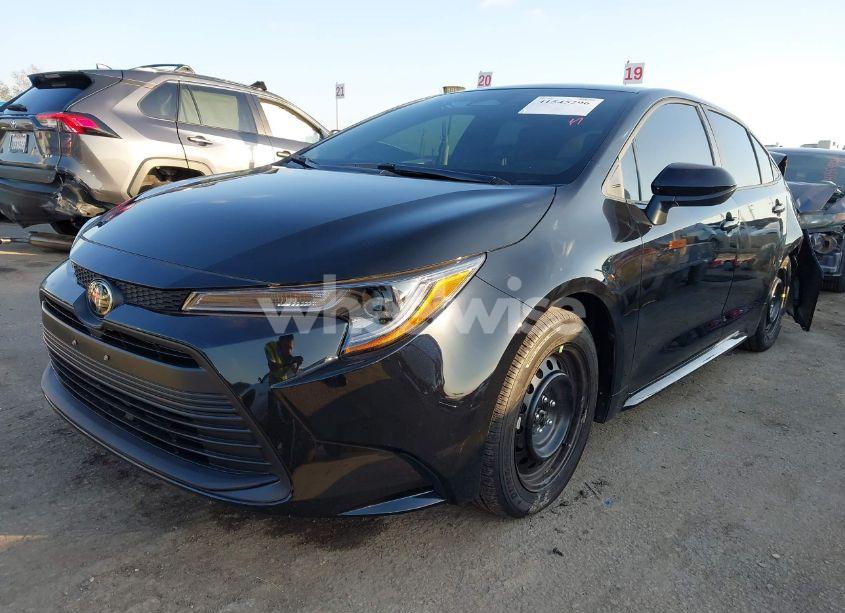 Photo 2 of 2025 Toyota Corolla LE (VIN 5YFB4MDE6SP235537)