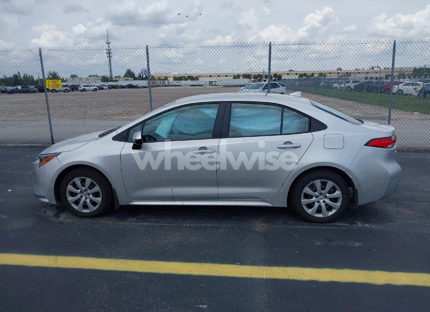 Photo 14 of 2025 Toyota Corolla LE (VIN 5YFB4MDE6SP245694)