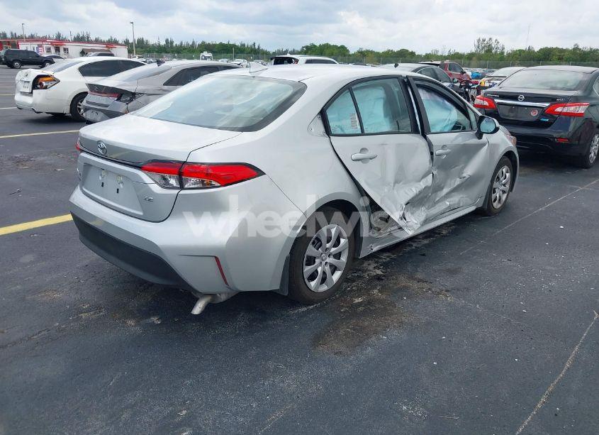 Photo 4 of 2025 Toyota Corolla LE (VIN 5YFB4MDE6SP245694)