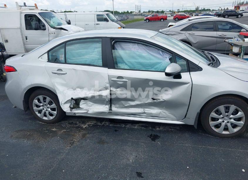 Photo 6 of 2025 Toyota Corolla LE (VIN 5YFB4MDE6SP245694)