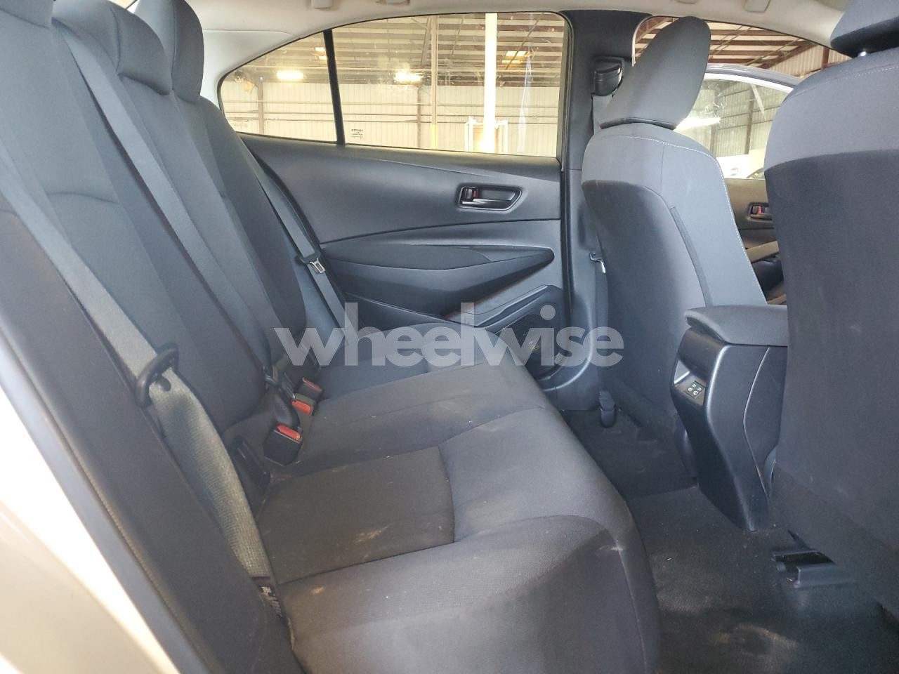 Photo 10 of 2025 TOYOTA COROLLA LE (VIN 5YFB4MDE6SP258316)