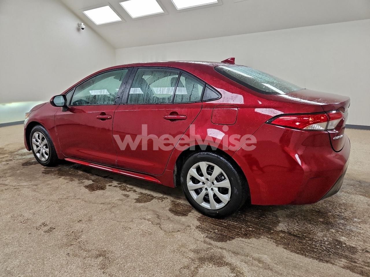 Photo 2 of 2025 TOYOTA COROLLA LE (VIN 5YFB4MDE6SP266321)