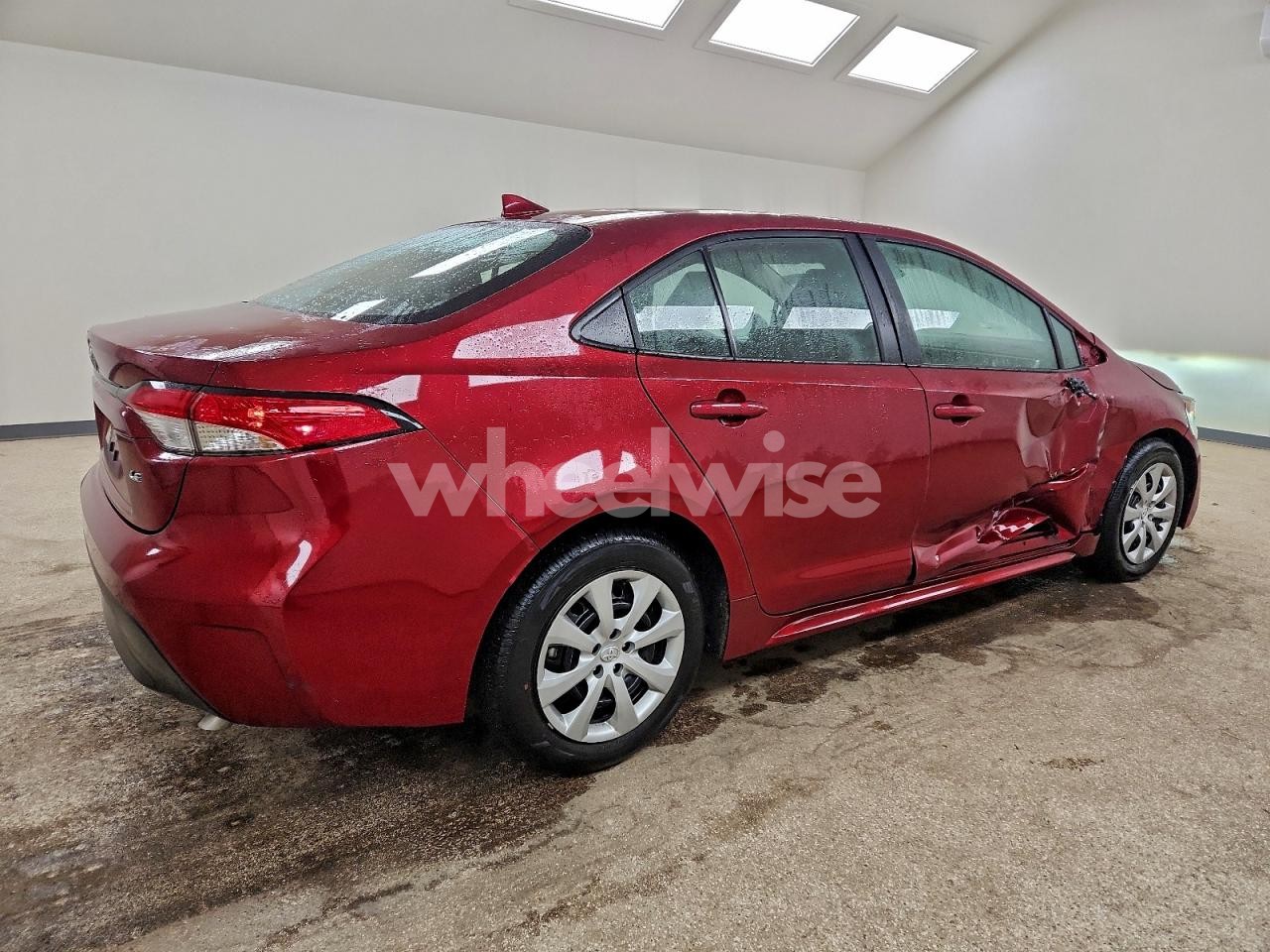 Photo 3 of 2025 TOYOTA COROLLA LE (VIN 5YFB4MDE6SP266321)