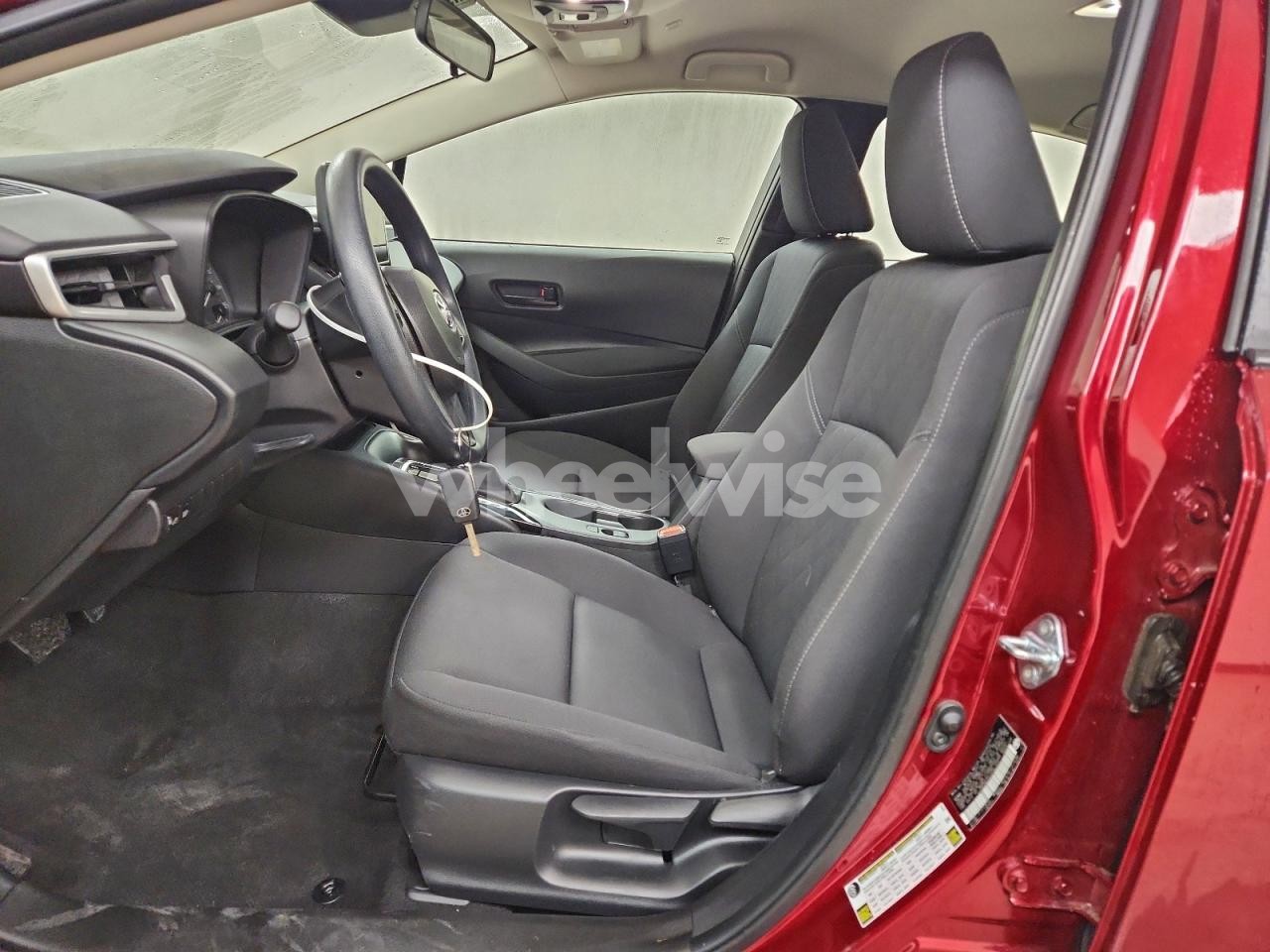 Photo 7 of 2025 TOYOTA COROLLA LE (VIN 5YFB4MDE6SP266321)