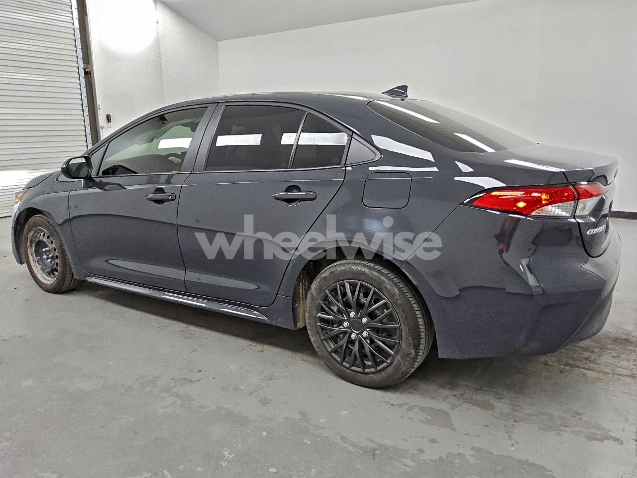 Photo 2 of 2025 TOYOTA COROLLA LE (VIN 5YFB4MDE6SP269218)