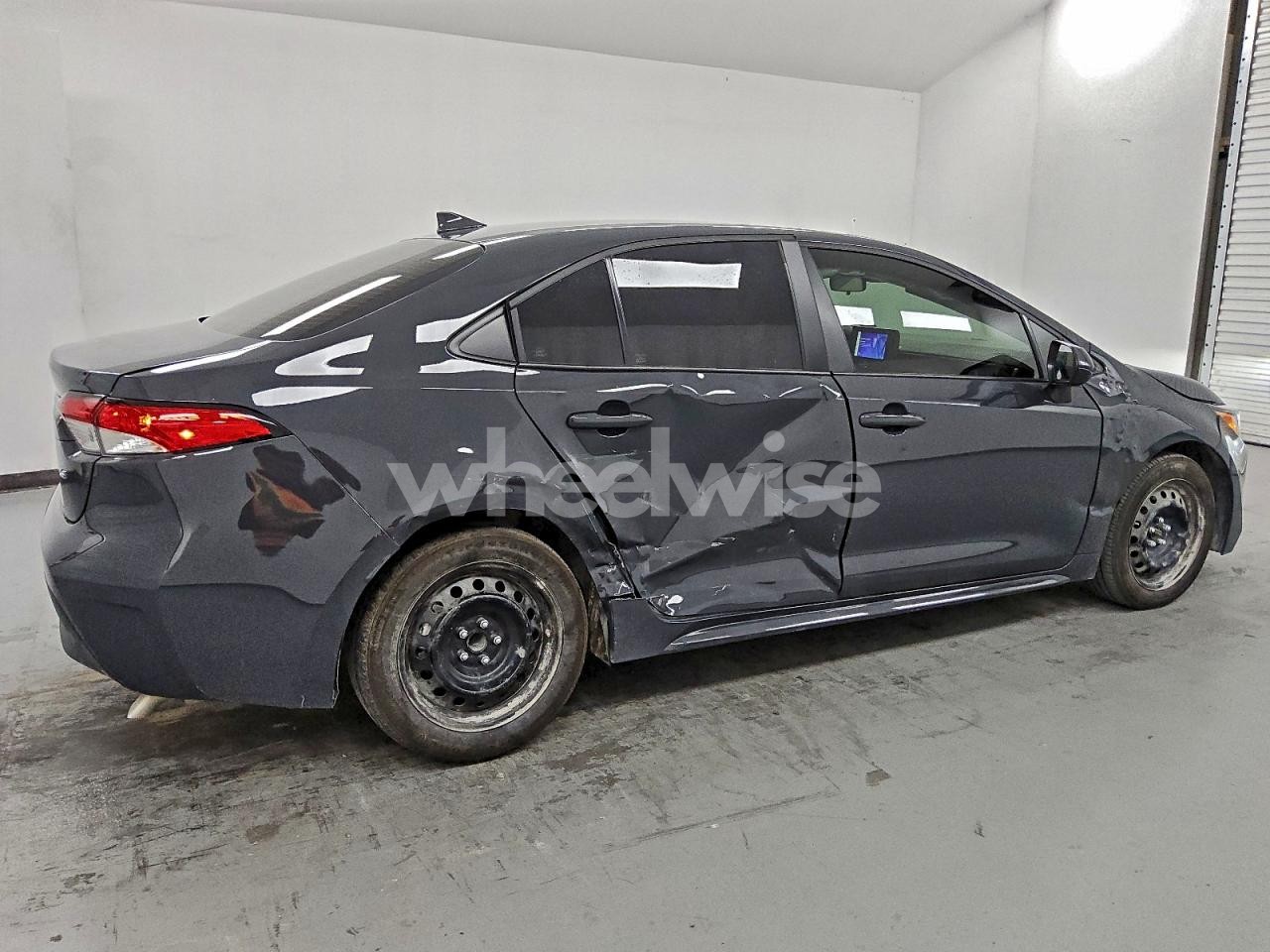 Photo 3 of 2025 TOYOTA COROLLA LE (VIN 5YFB4MDE6SP269218)