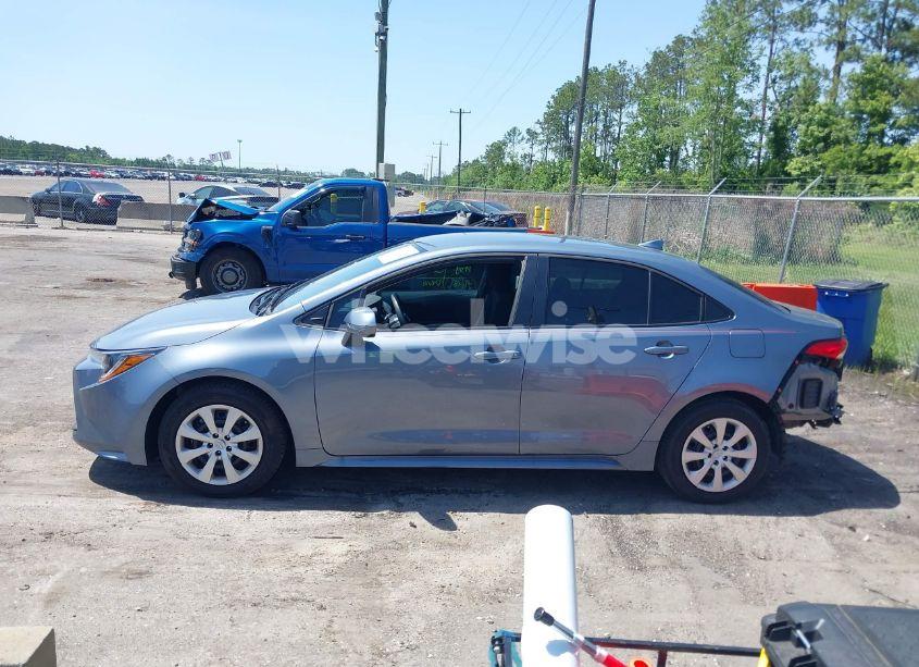 Photo 14 of 2025 Toyota Corolla LE (VIN 5YFB4MDE6SP272295)