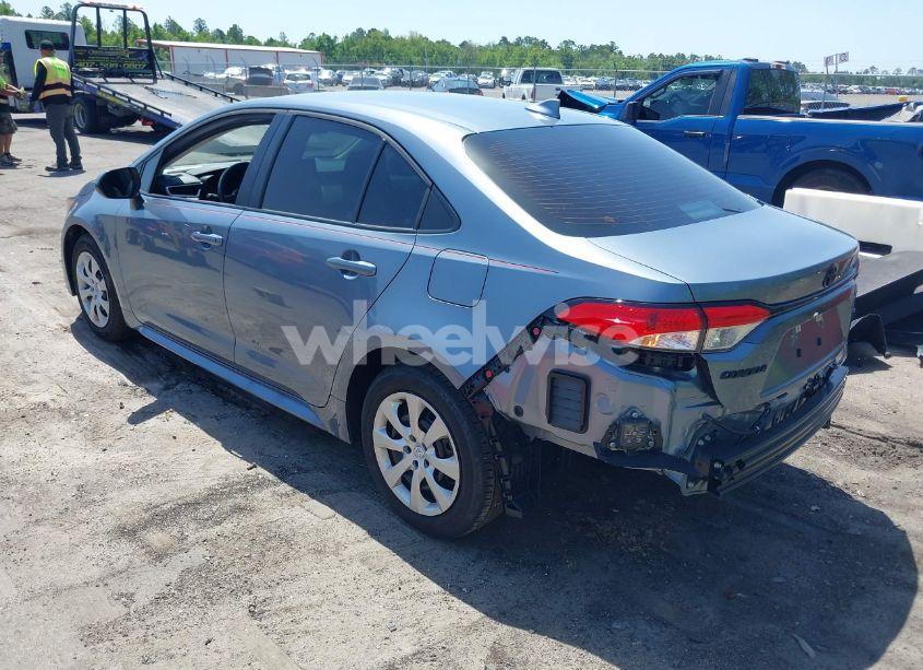 Photo 3 of 2025 Toyota Corolla LE (VIN 5YFB4MDE6SP272295)