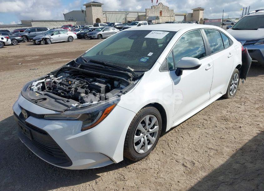 Photo 2 of 2023 Toyota Corolla LE (VIN 5YFB4MDE7PP010891)