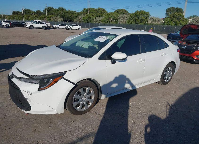 Photo 2 of 2023 Toyota Corolla LE (VIN 5YFB4MDE7PP072324)